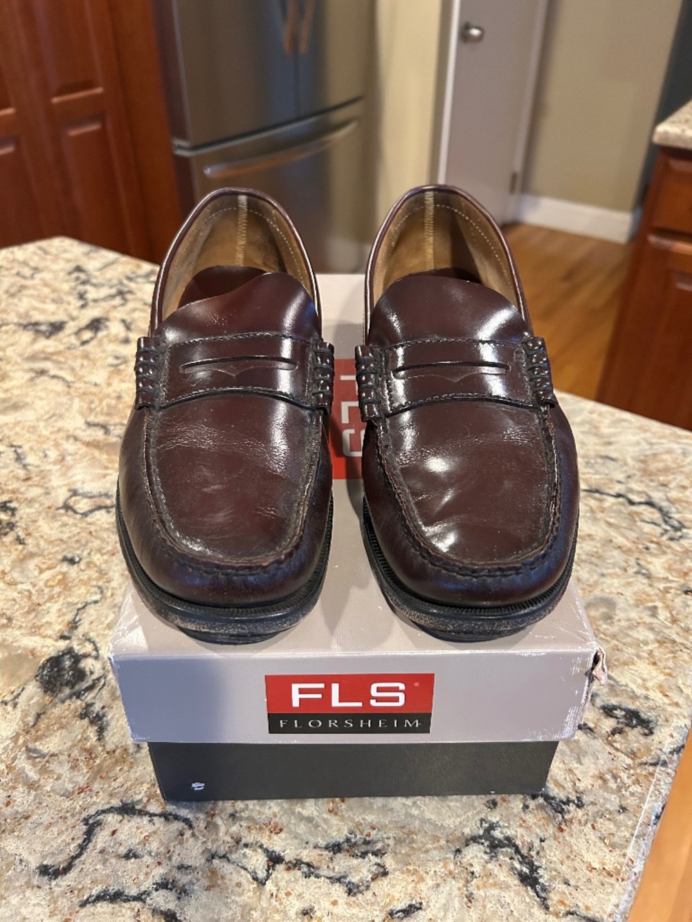 Men’s FLORESHEIM LOAFERS, Size 9.5